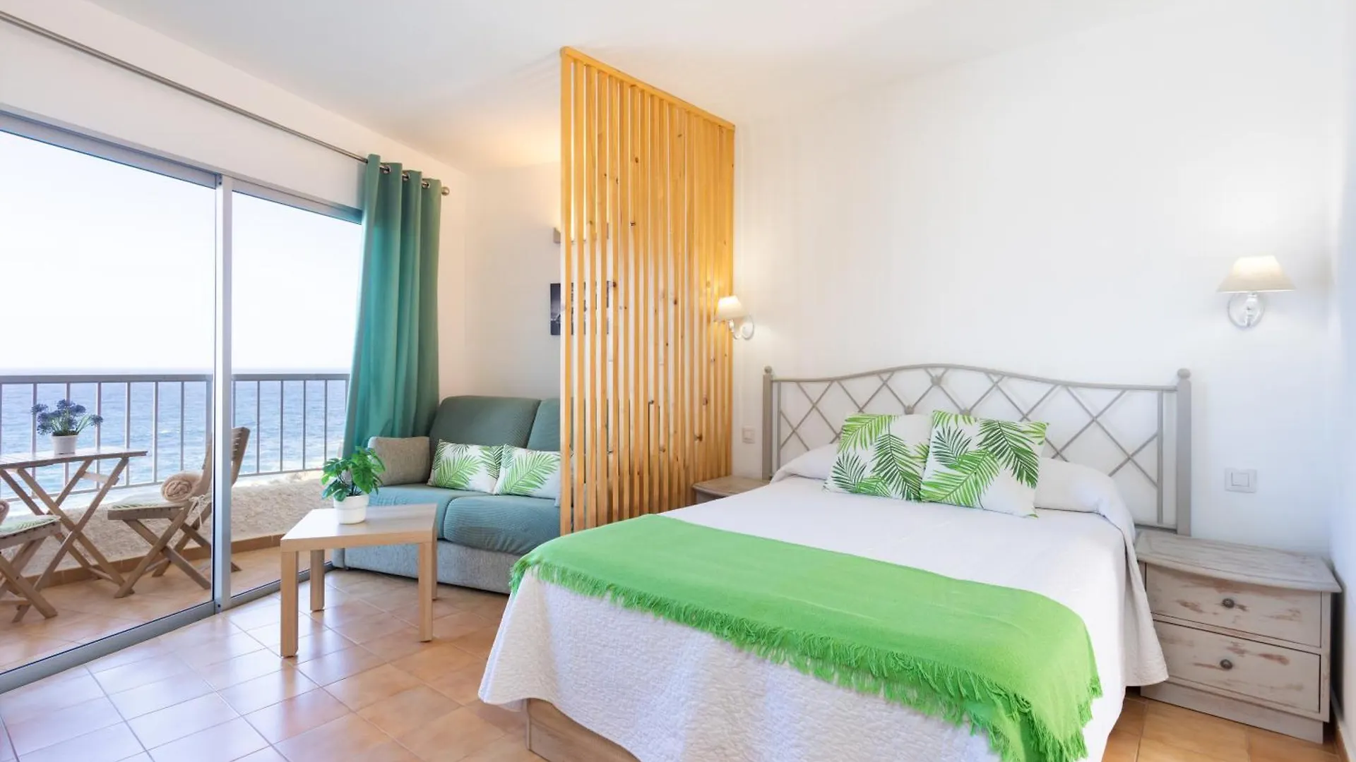 Cozy Seafront Studio With Balcony & Ocean Views San Marcos  0*, San Marcos (Tenerife) Spanien