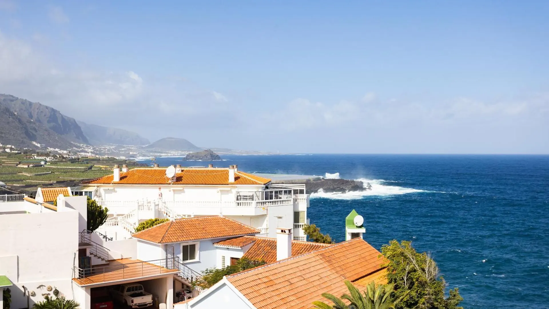 Cozy Seafront Studio With Balcony & Ocean Views San Marcos  Appartamento San Marcos (Tenerife)