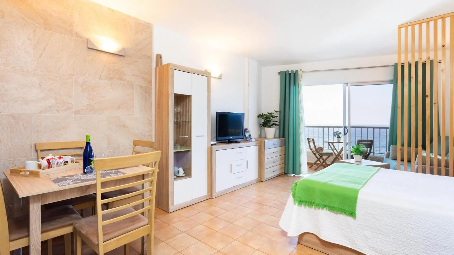 Appartamento Cozy Seafront Studio With Balcony & Ocean Views San Marcos  Spagna